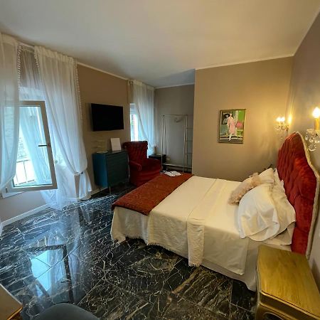 Prestige Suite Via Romagnoli Сирмионе Екстериор снимка
